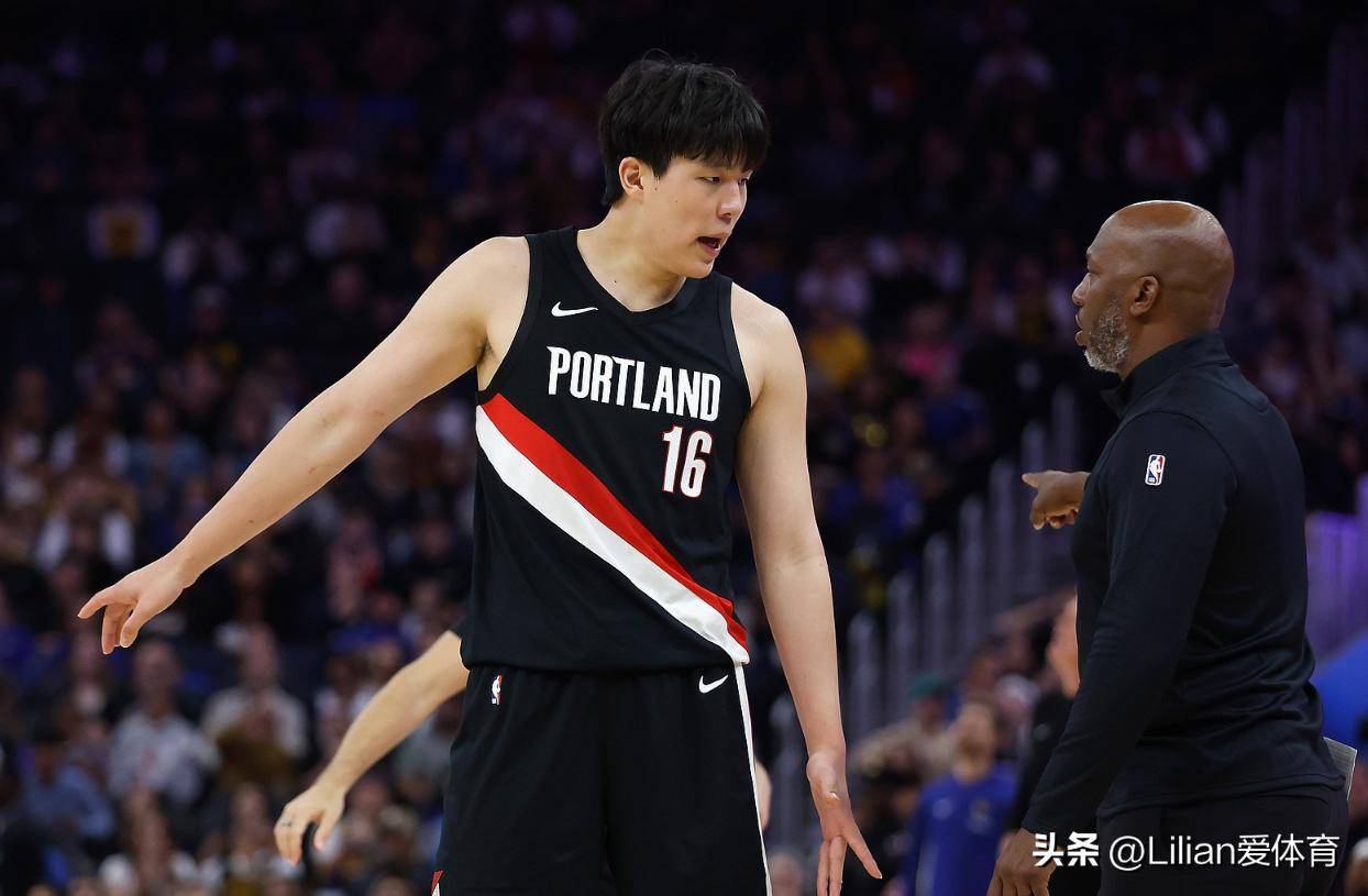 比卢普斯接, 的开局